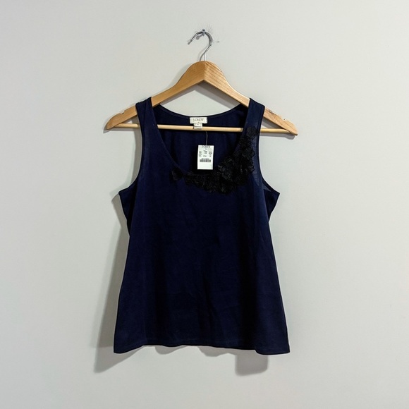 3/$20⚡️ NWT J. Crew Navy Blue & Black Embroidered Floral Scoop Neck Tank Top - Picture 1 of 11